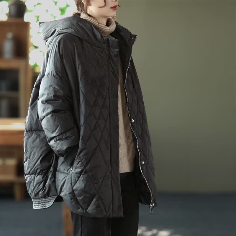 阿究究200斤连帽羽绒服女菱格文艺气质休闲保暖宽松保暖大码羽绒棉外套 黑色 6XL 【建议195-230斤】高品质