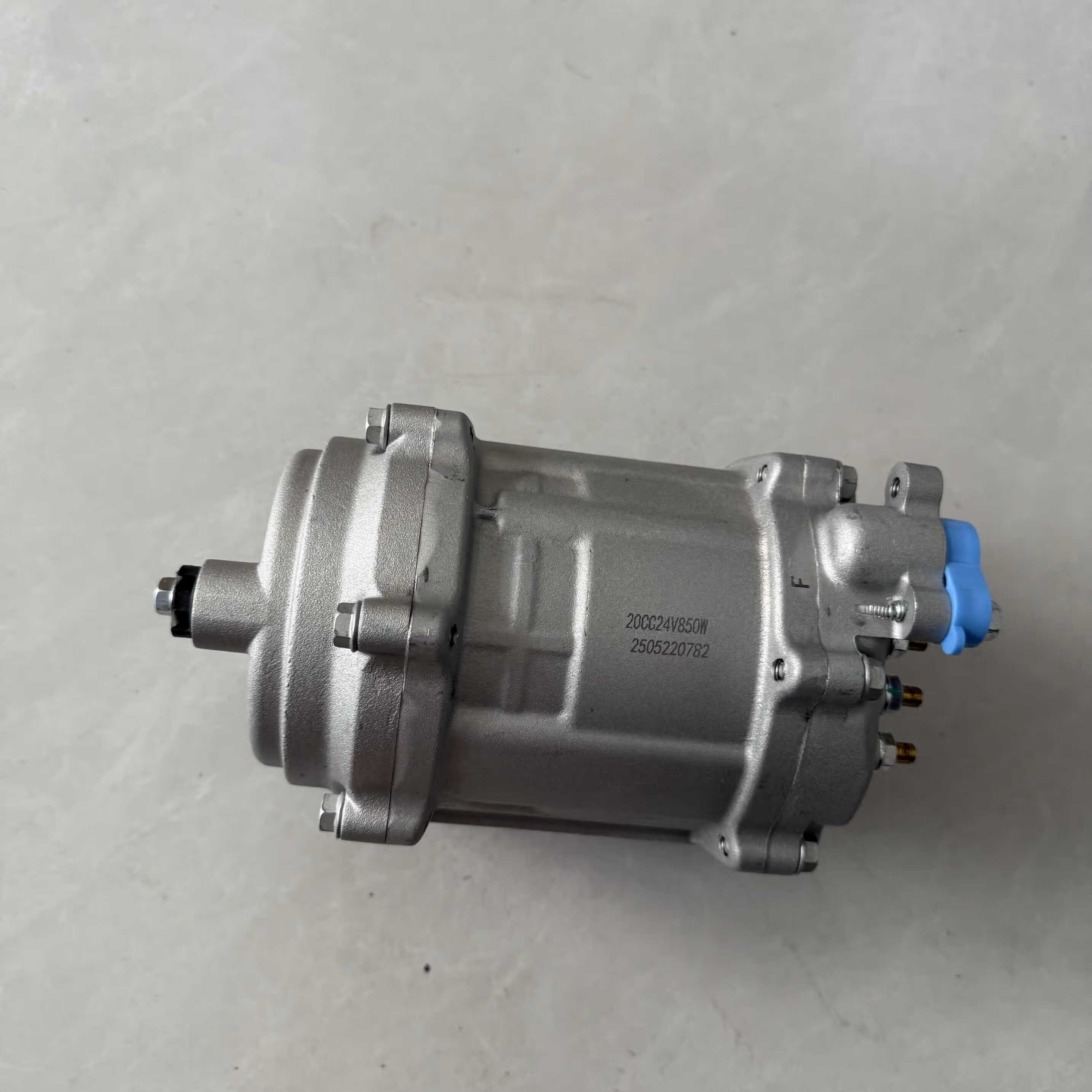 奔邦冷库逸尔富石蓝盘古驻车空调压缩机配件电动压缩机24v12v 24 v元