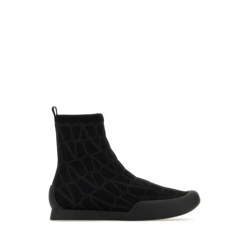 valentino garavani男士运动板鞋toile iconographe cityshore系列