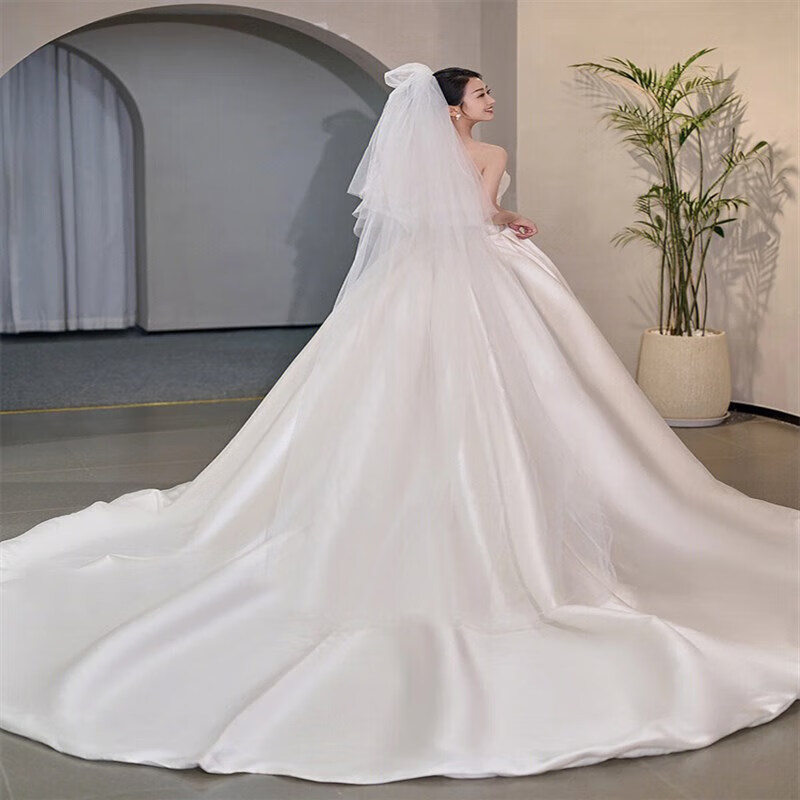 百俪佳媛抹胸缎面轻主婚纱2023新款新娘质感法式复古礼服小个子出门纱 拖尾婚纱 M高性价比高么？
