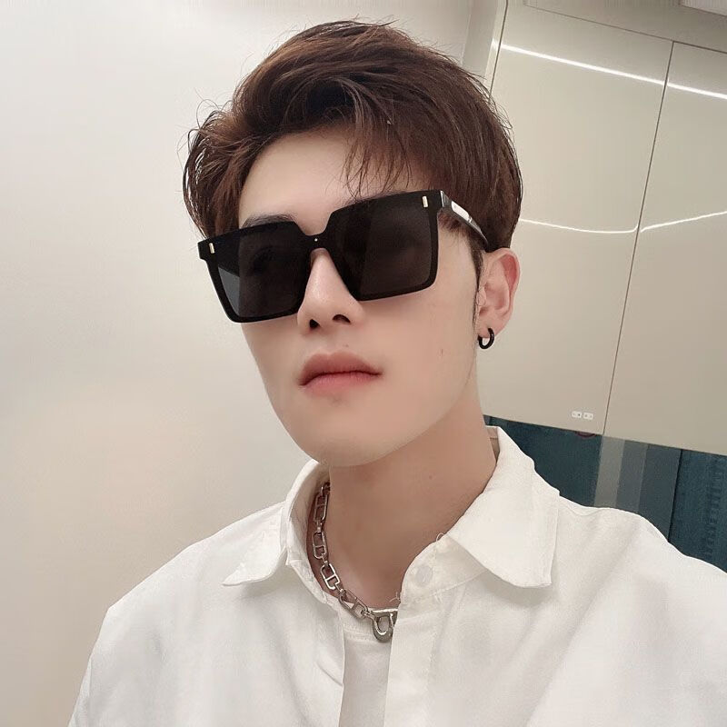 卓娱2024潮流型男平面一体镜片太阳眼镜开车正方形男复古网红墨镜圆脸