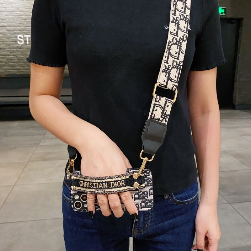 情侣兔适用苹果16promax手机壳iphone13保护套15pro新款女14斜跨背带12创意7/8p全包xsmax支架11防摔xr套 黑Doir宽斜跨绳   其他型号请留言备注