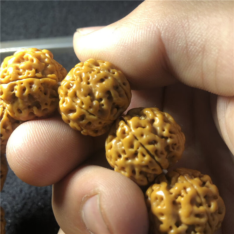 级尼泊尔大金刚菩提籽手串五星蜂窝蜂王姜黄皮爆肉双龙纹佛珠寓意礼物