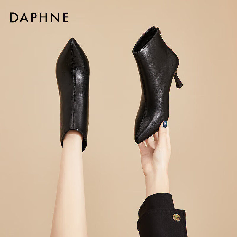 达芙妮（DAPHNE）深口小跟短靴女2024年新款冬季加绒尖头高跟鞋细跟女士皮鞋瘦瘦靴 黑色 35
