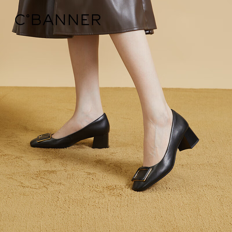 千百度（C.BANNER）高跟鞋春夏款粗跟通勤真皮单鞋浅口正装女鞋A23476011 黑色 38 