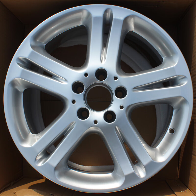 适用于奔驰e级轮毂e260e400 17/18/19寸e300l新老款原车改 17寸e280