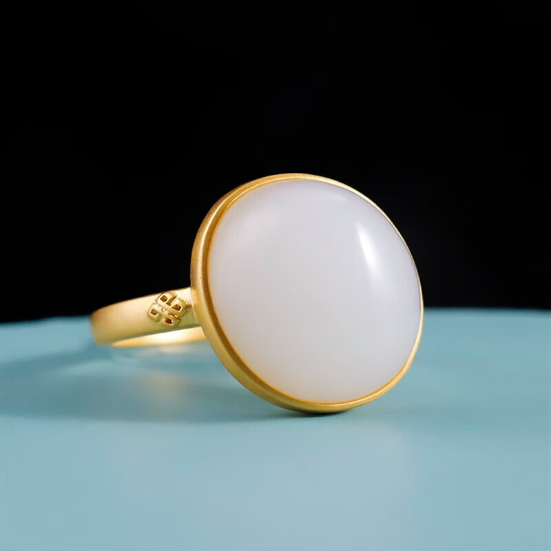 甄祥 新疆和田玉白玉戒指18k金镶玉羊脂白玉收藏级老料油性足大蛋面