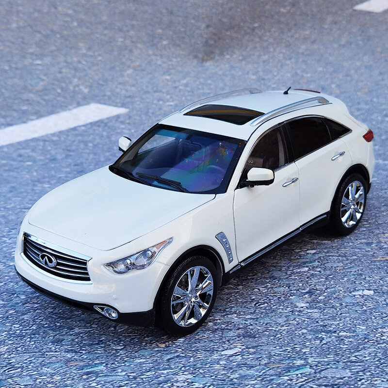 原厂 1:18 英菲尼迪汽车模型qx70  infiniti 越野车车模汽车 白色