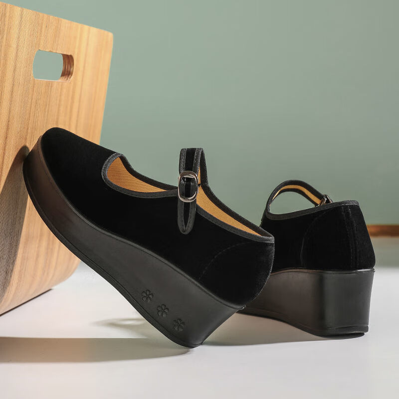 保洁工鞋黑酒店服务员保洁工作鞋子冬季宗老北京布鞋女士高档黑色厚底