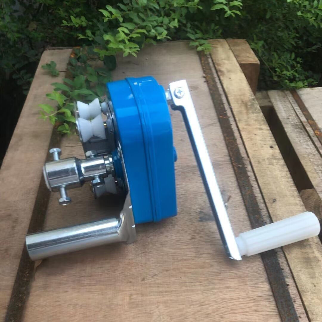 适用加强型大棚卷膜器手动卷帘机卷膜机大棚配件手摇放风机猪场卷帘器