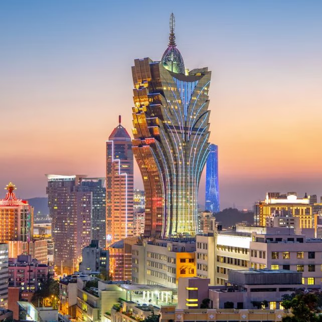 香港+澳门3日跟团游【港澳观光+1日香港自由行|全程4钻酒店|赠送自助午餐|纯玩无购物】大三巴巴黎人 广州起止 春节（1.28-31） 3-11岁儿童不占床