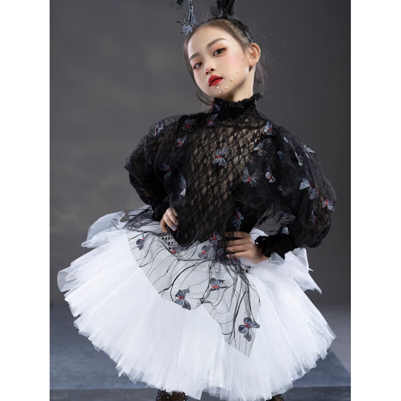 优想妮(youxiangni)儿童模特t台走秀时尚服装演出服走秀潮服模特时