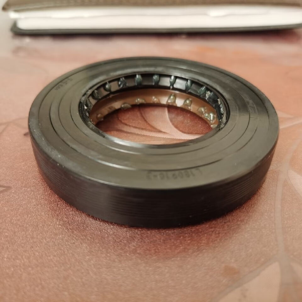 青岛油封密封件zd47841520装载机铲车用车桥油封 双组合油封 dc47*84*