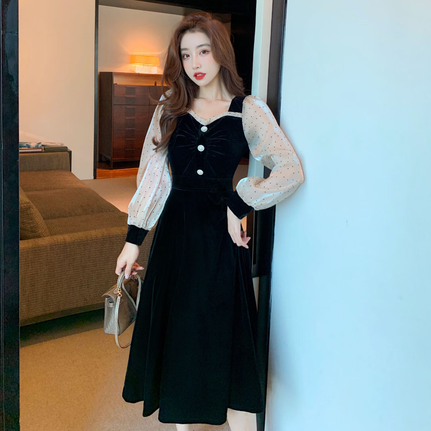 鹿藤金丝绒连衣裙年轻款丝绒连衣裙秋季女装2024新款礼服高端气质显瘦