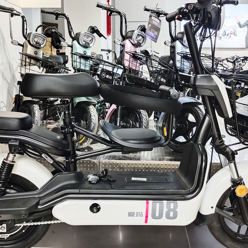 爱玛小苹果(带护栏宝宝座椅)