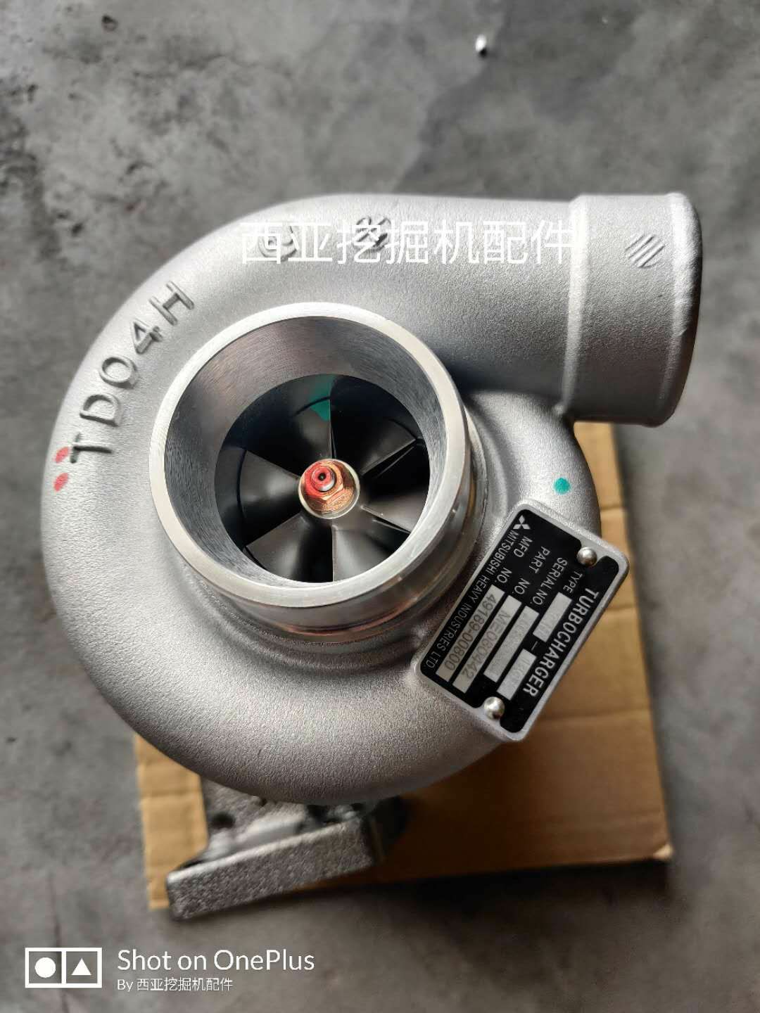 雅菲尔加藤 hd512 hd450 4d31发动机 卡特 e312c 4d34发动机 涡轮增压