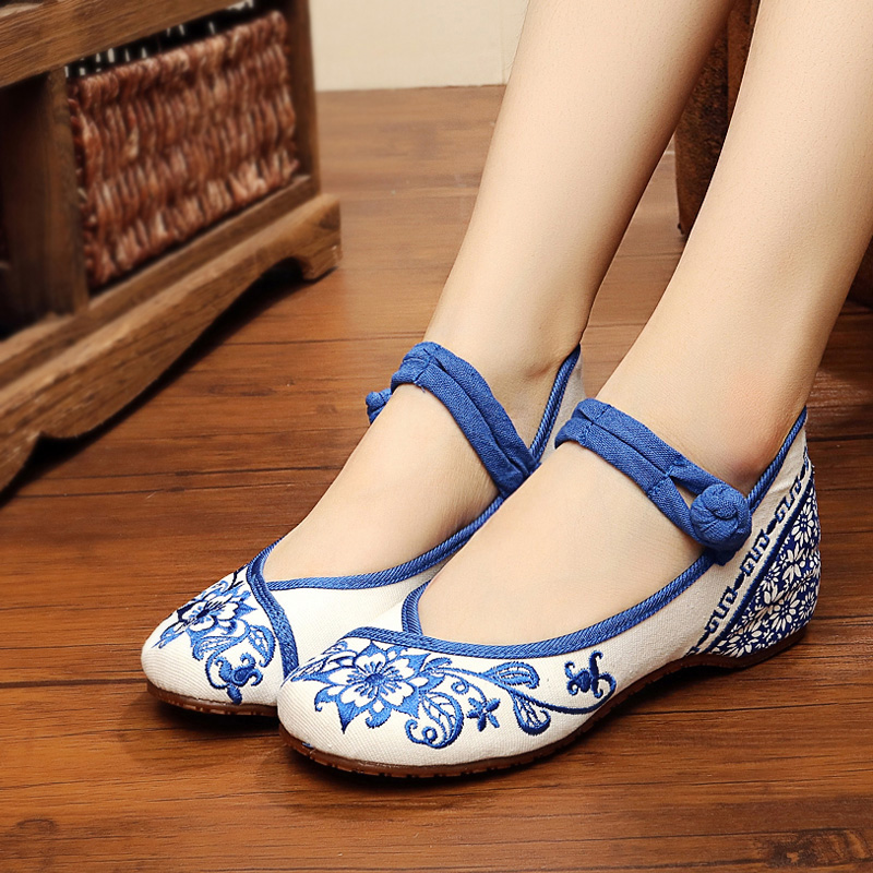 恺吉锐绣花鞋女款春季单鞋老北京布鞋青花瓷鞋平底鞋圆头鞋民族风舞蹈
