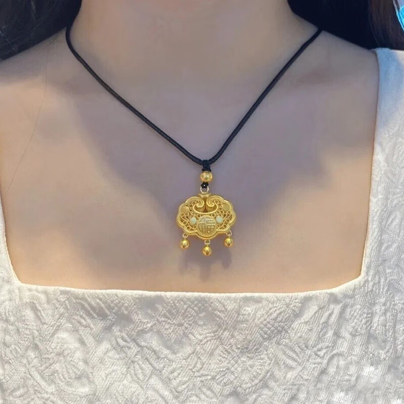 骄鹿长命锁项链女士平安如意锁黄铜镀金电镀合金民族风吊坠锁骨链
