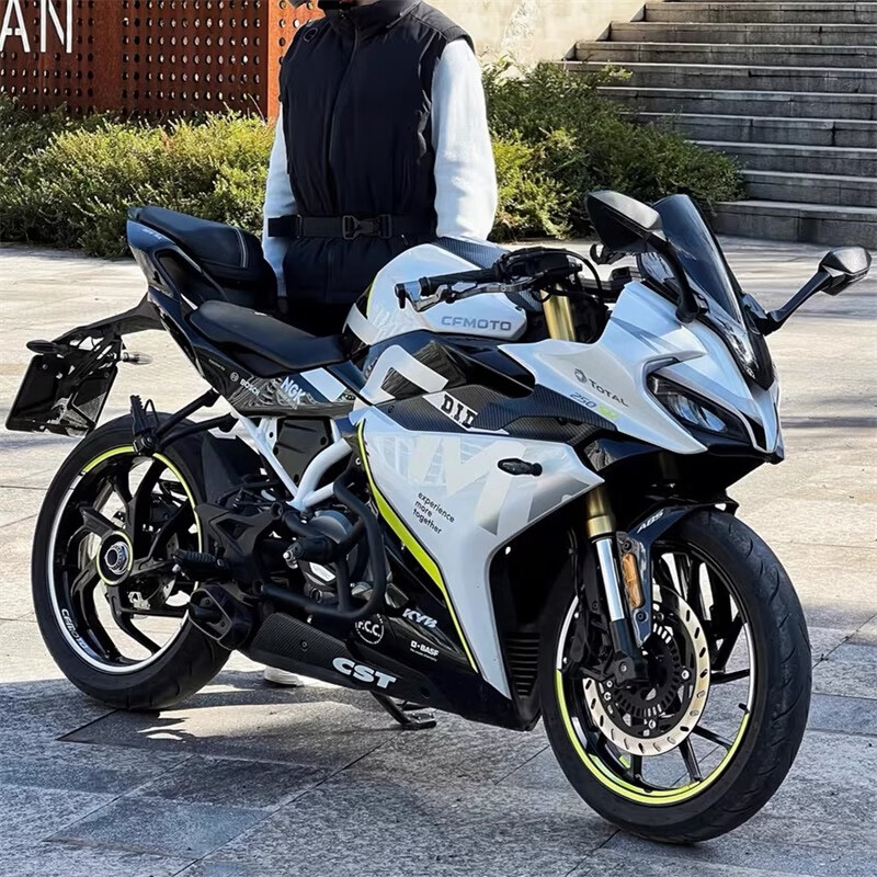 桃路春风250r跑车my22单摇臂nk150街车重机车450sr双缸电喷水冷摩托车