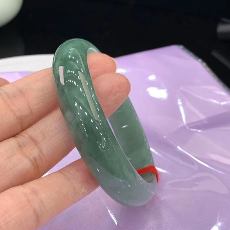 百年老凤祥冰糯种油青飘花翡翠玉手镯贵妃浅绿正圈镯子半山半水翡翠