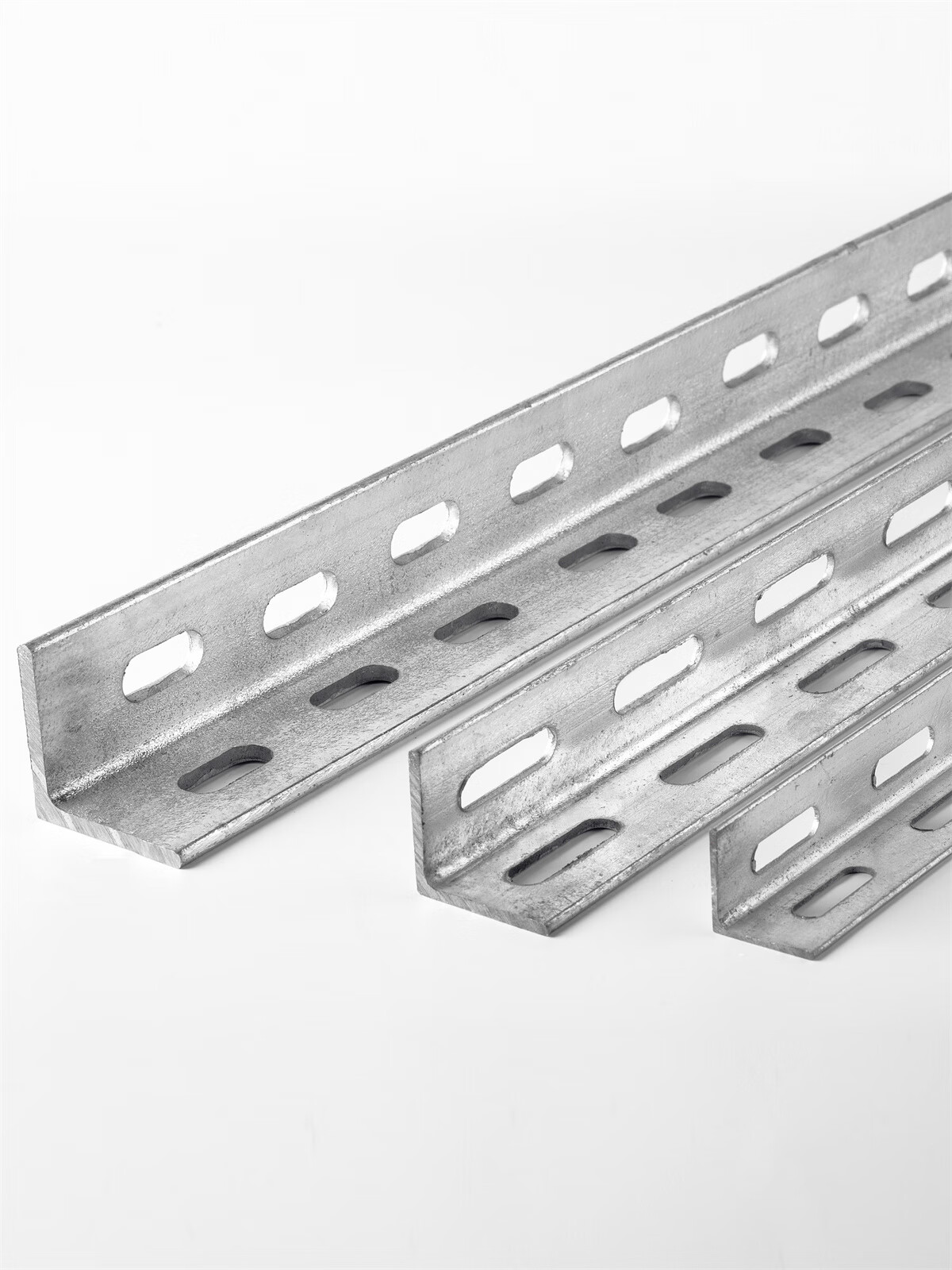 恬霏万能角钢带孔角铁冲孔角钢热镀锌带孔角钢支架承重带孔三角铁