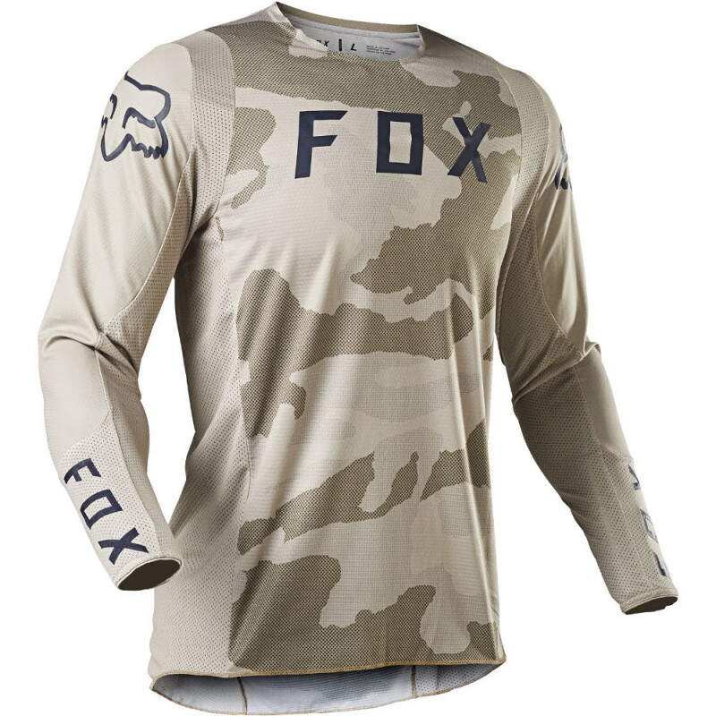 fox衣服属于什么档次_foxiedox是什么服装品牌-第1张图片-潮百科