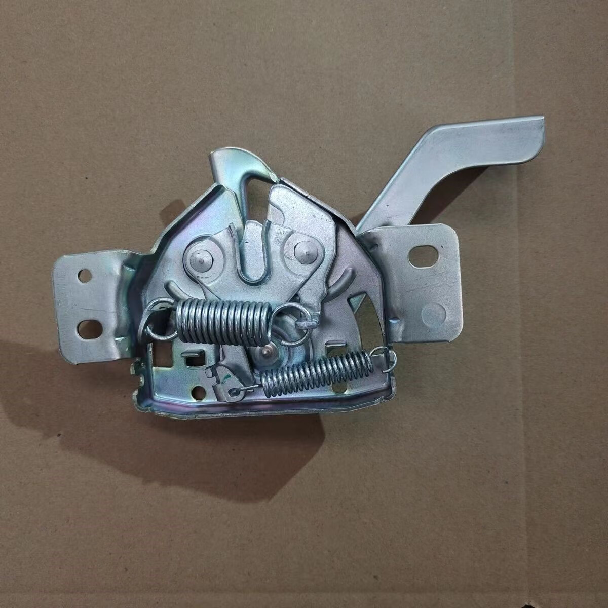 雅迎适配金彭d70s70前机盖锁块d90t90引擎盖锁块机舱盖锁电动汽车配件