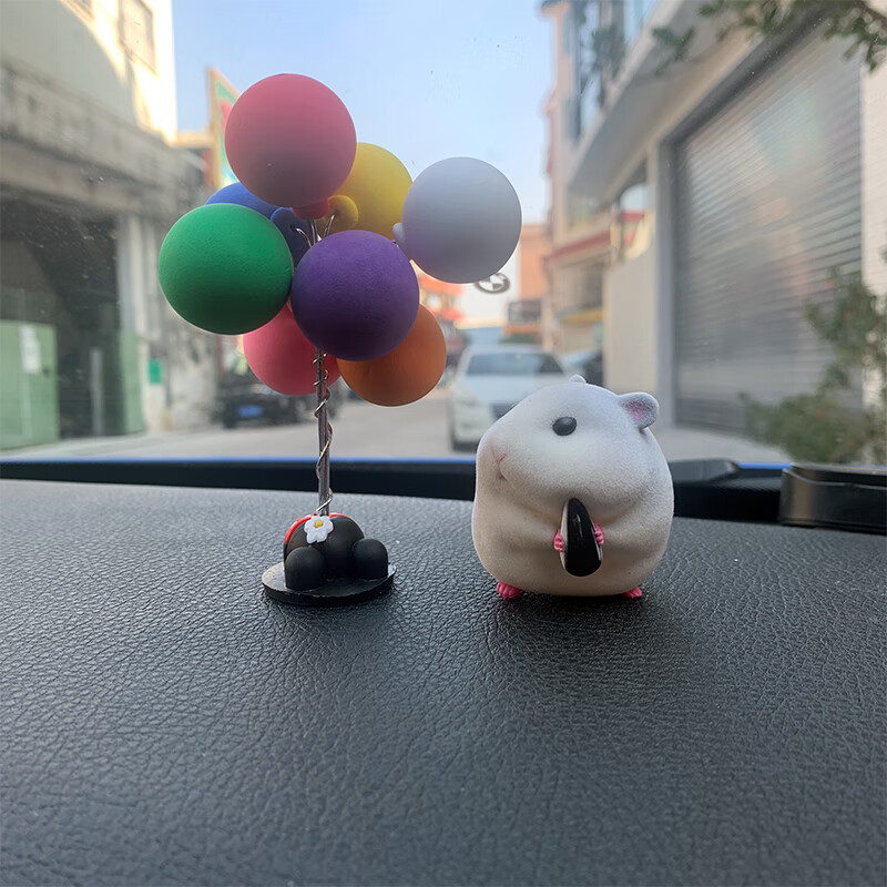 小仓鼠车载卡通饰品哈姆太郎中控台可爱公仔2022款车内饰 灰色瓜子1只