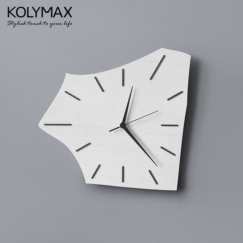 KOLYMAX会议室多边形石英钟客厅背景墙钟表挂墙简约电视墙高级感挂钟时钟 白色 多边形 36*33.8CM