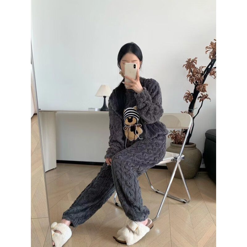诗莉奥(SHILIAO)珊瑚绒睡衣女冬天加厚外穿可爱法兰绒家居服时尚宽松长款开衫套装 小熊卡其色 均码 (80-140斤)