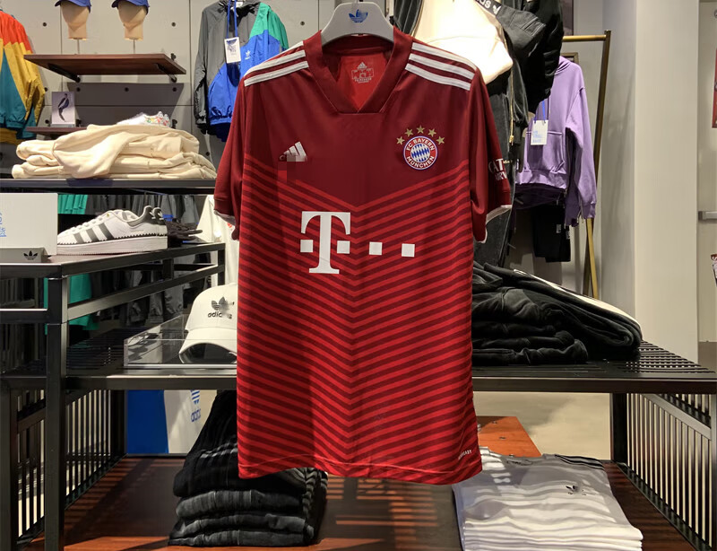 智宙2022官方新品21-22拜仁慕尼黑主场球迷版球衣9号莱万客场球服