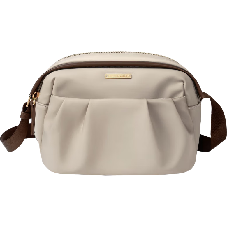 ���ڲ������߶���GOLF��б���Ů���е�����ٴ����Ů������ˮ�ֻ���С����������Ů