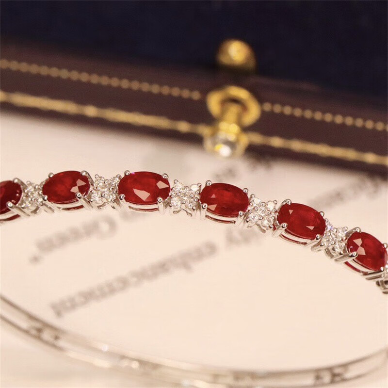 墨辰珠宝天然鸽血红宝手镯 人间绝色佳人饱满起光 18k金镶钻 主石5.