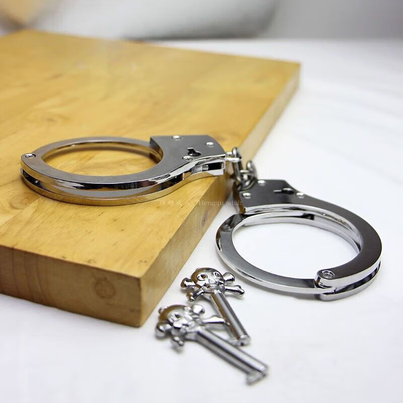 西克里手铐 玩具剧本杀密室逃脱魔术表演道具金属加厚手铐重型脚铐