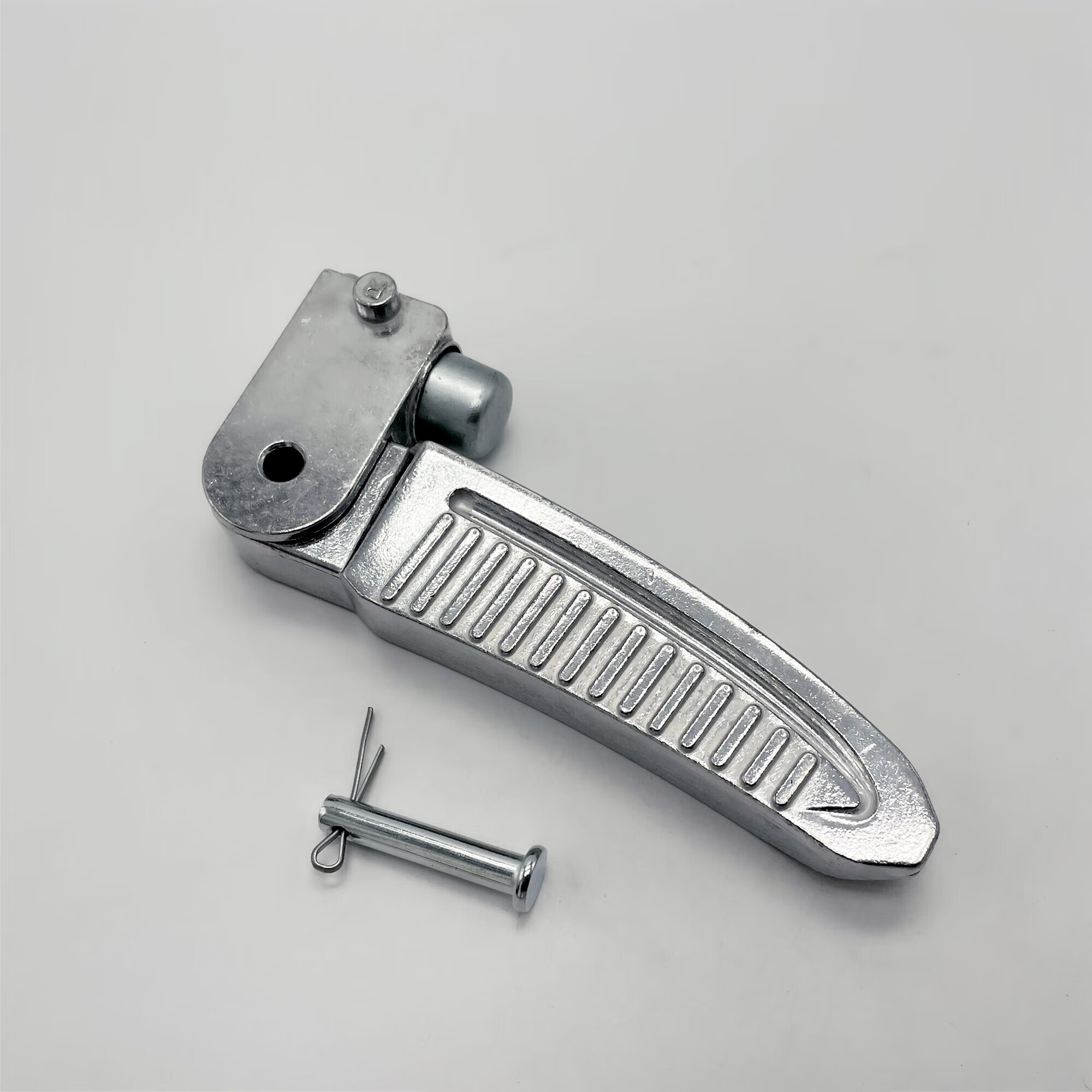 适用于雅迪电动车配件后脚蹬加装爱玛小龟车电瓶车改装后座收缩折叠踩