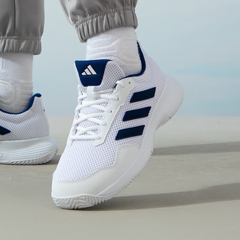 adidas)运动鞋新款男女同款专业网球鞋运动户外训练羽毛球排球鞋id