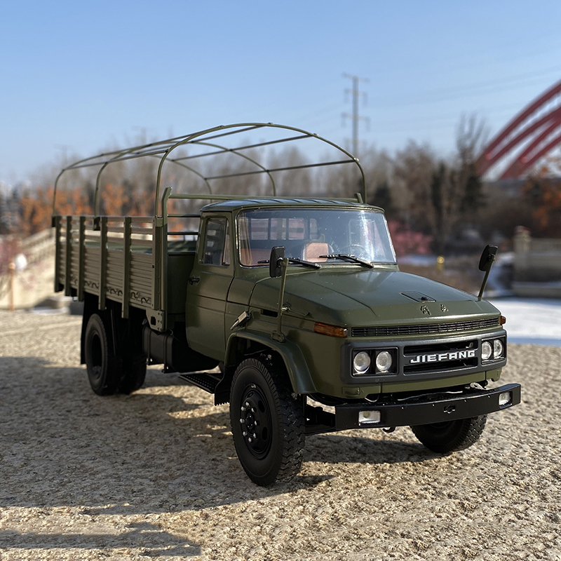 雨萱汽文1:24世纪龙原厂 解放ca141军卡车改装篷布版灯光版精细合金