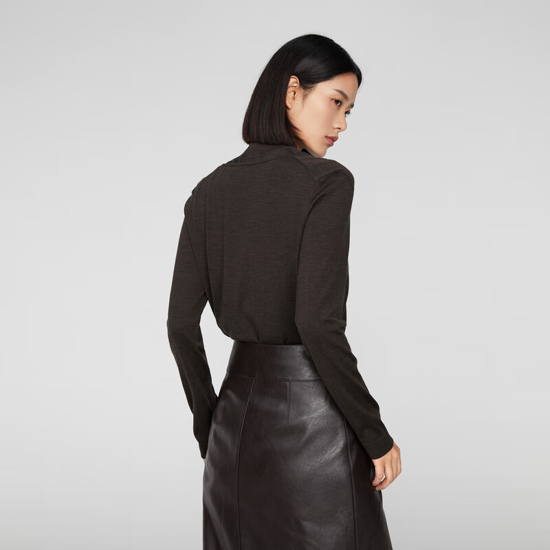 OVV【可机洗黄金羊毛】2023秋冬新款女装简约深V领长袖针织衫 深咖(净色)A6 L