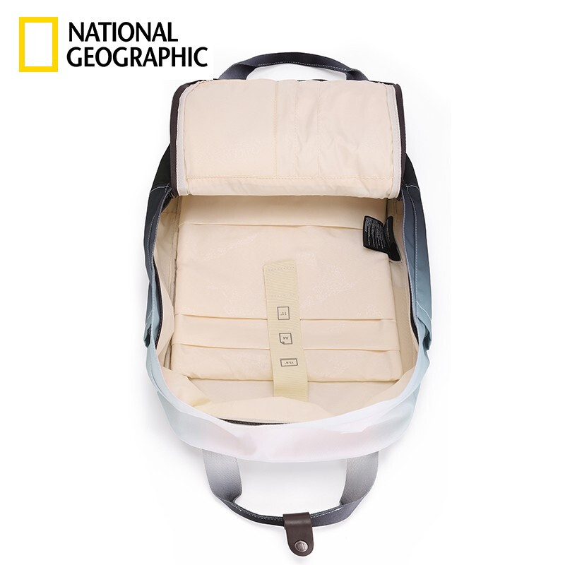 NATIONAL GEOGRAPHICNATIONALGEOGRAPHIC双肩包15.6泼水笔记本电边上能装水瓶吗？