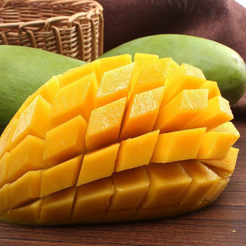 越南大青芒 新鲜芒果 进口水果 8斤单果300g