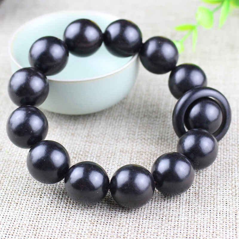 ���κ�̴�ִ�Ů�з�������ľ���������α������������� �ܻ���18MM*13�� 68.6Ԫ