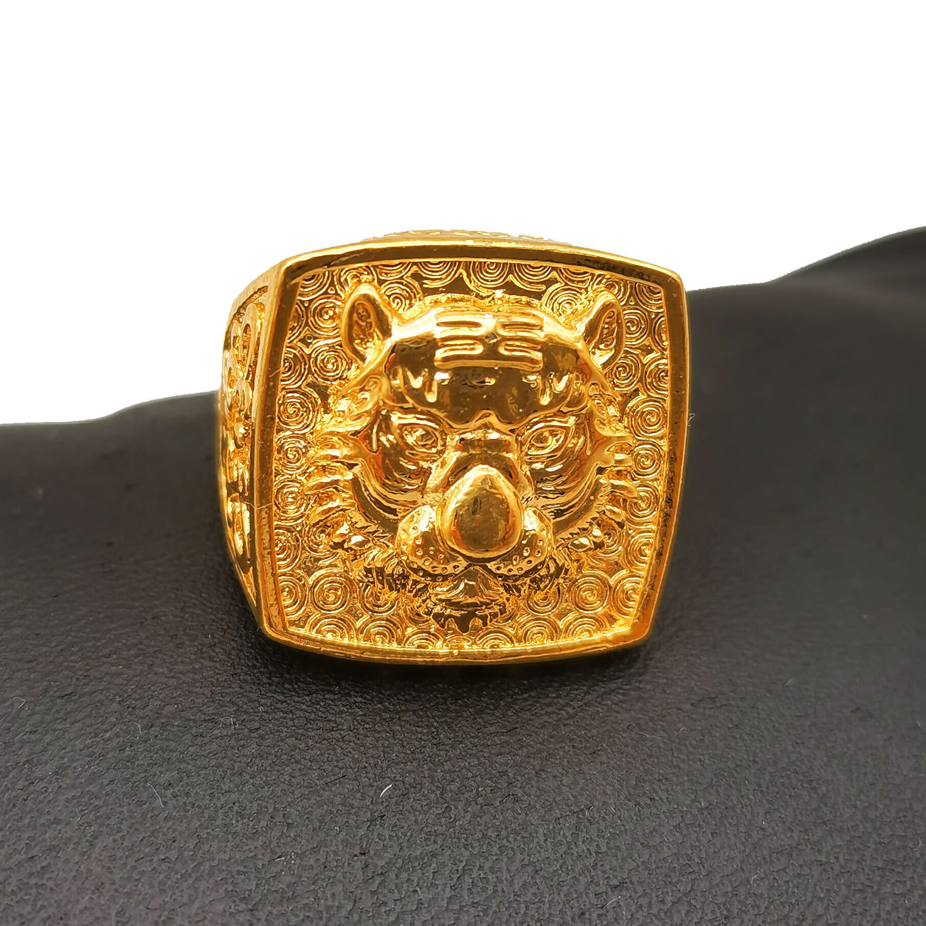 虎头仿金大戒指风云猛虎大气戒指镀越南沙金久不掉色 男士老虎戒指