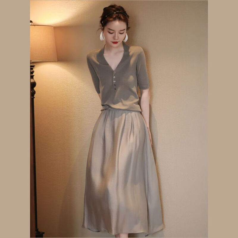 【套装】驼色上衣 银灰色半身裙 s 建议100斤以下