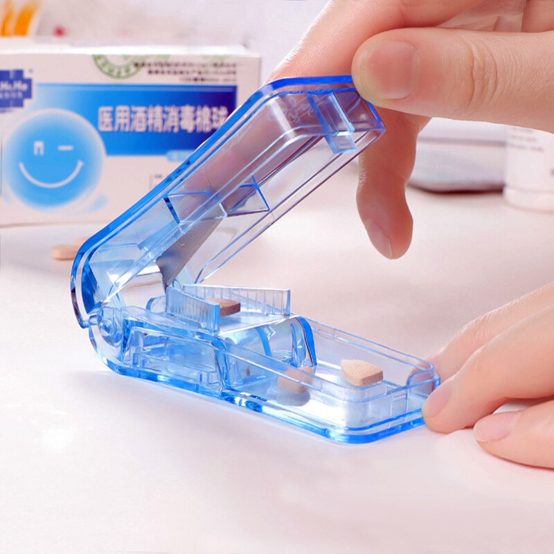 JAJALIN 切药器可固定药片分割器药片收纳盒粉碎器 掰药器透明便携迷你塑料分装药盒 蓝色