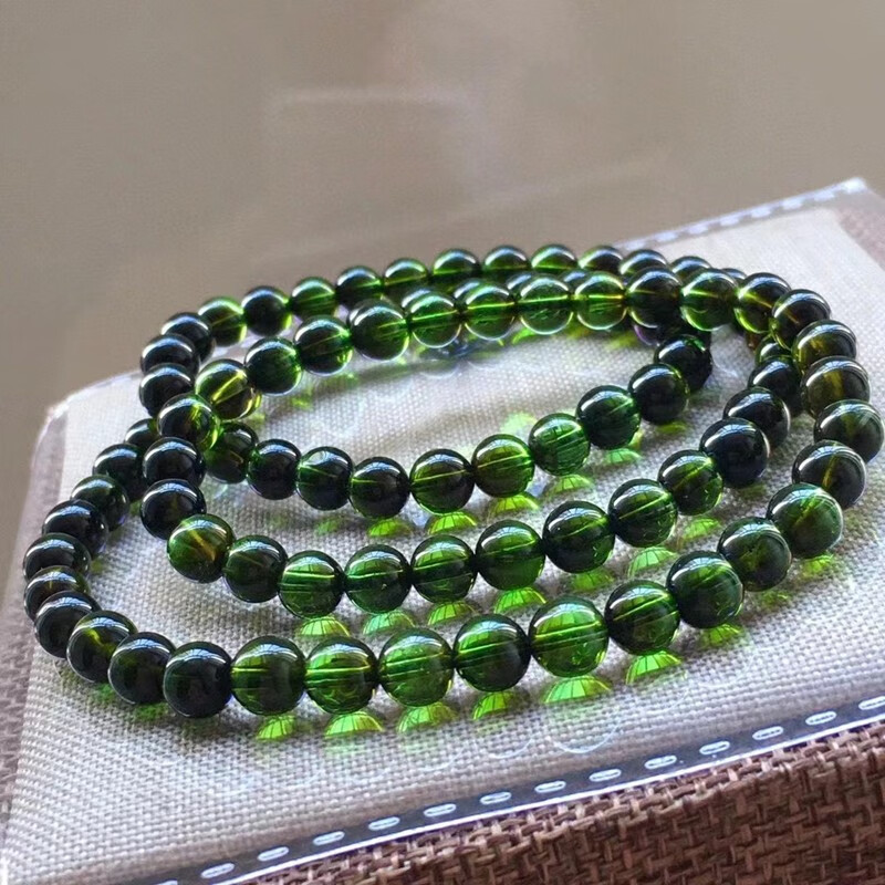 收藏款翠绿碧玺多圈手链原石无优化 颜色正色彩艳丽夺目晶体通透 绿色