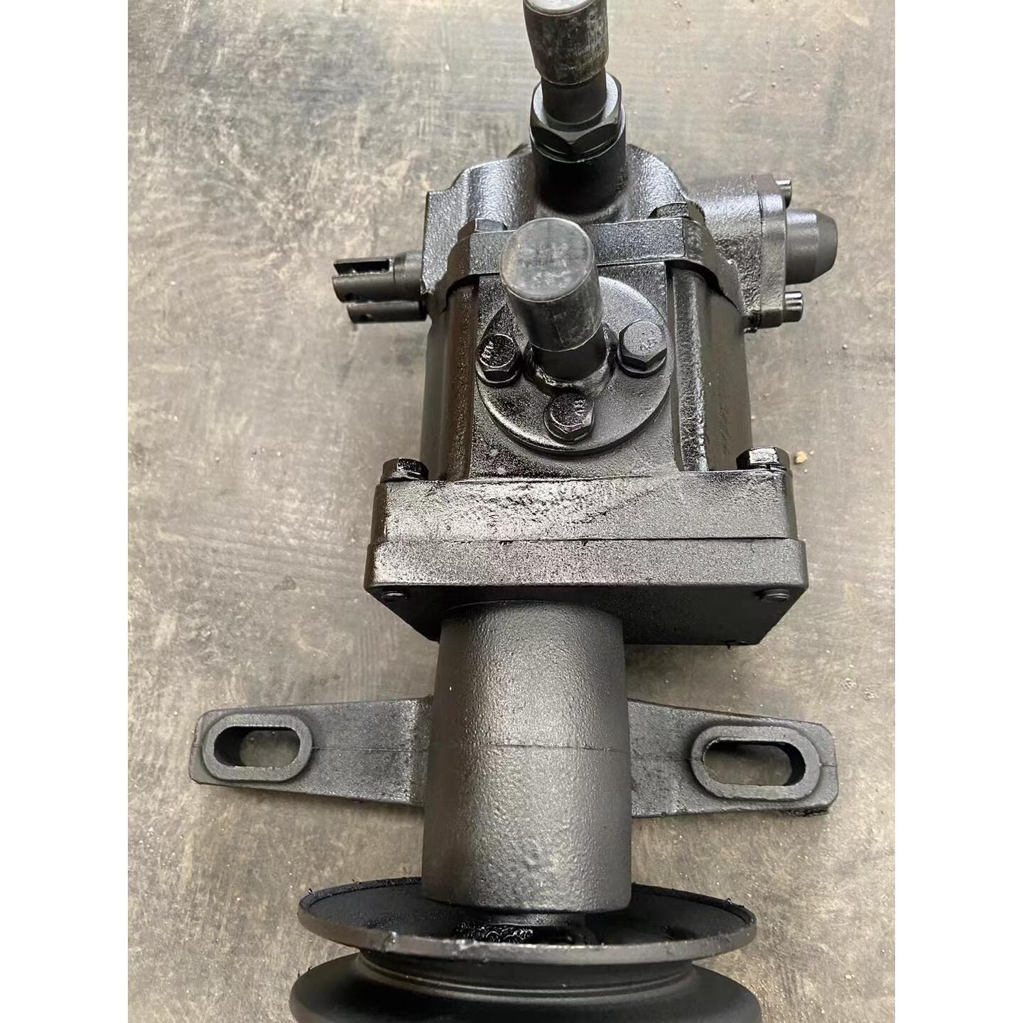 gisaev原厂配件三轮车奥翔液压泵奥翔1600奥翔1700液压泵 左旋单轮314