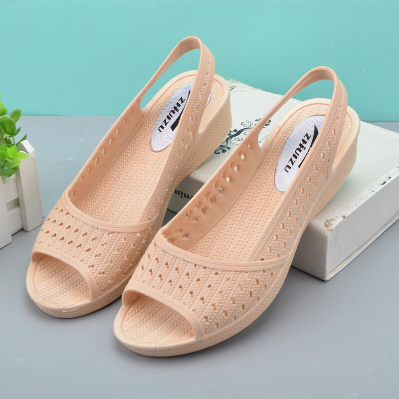 鱼嘴凉鞋夏季坡跟塑料防水白色护士鞋防滑软底沙滩鞋休闲妈妈鞋 肉色