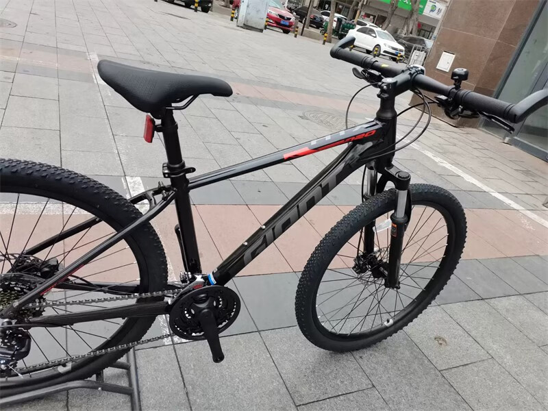 folyatx720铝合金油压碟刹山地自行车26寸男女学生上班休闲 亮黑 联系