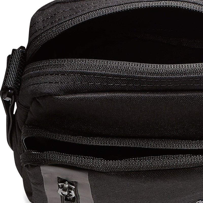 耐克(nike) 运动包 单肩包 斜跨包 小肩袋 男女 tech 护照包 休闲包