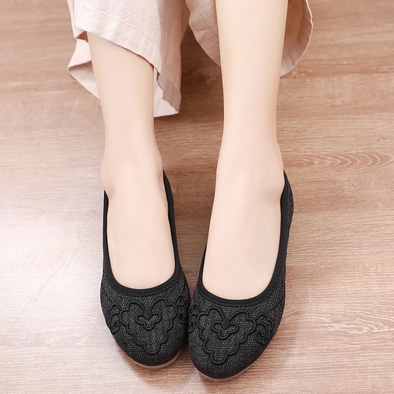 时尚布鞋在价格走势上的独到观察|手机查布鞋绣花鞋京东历史价格